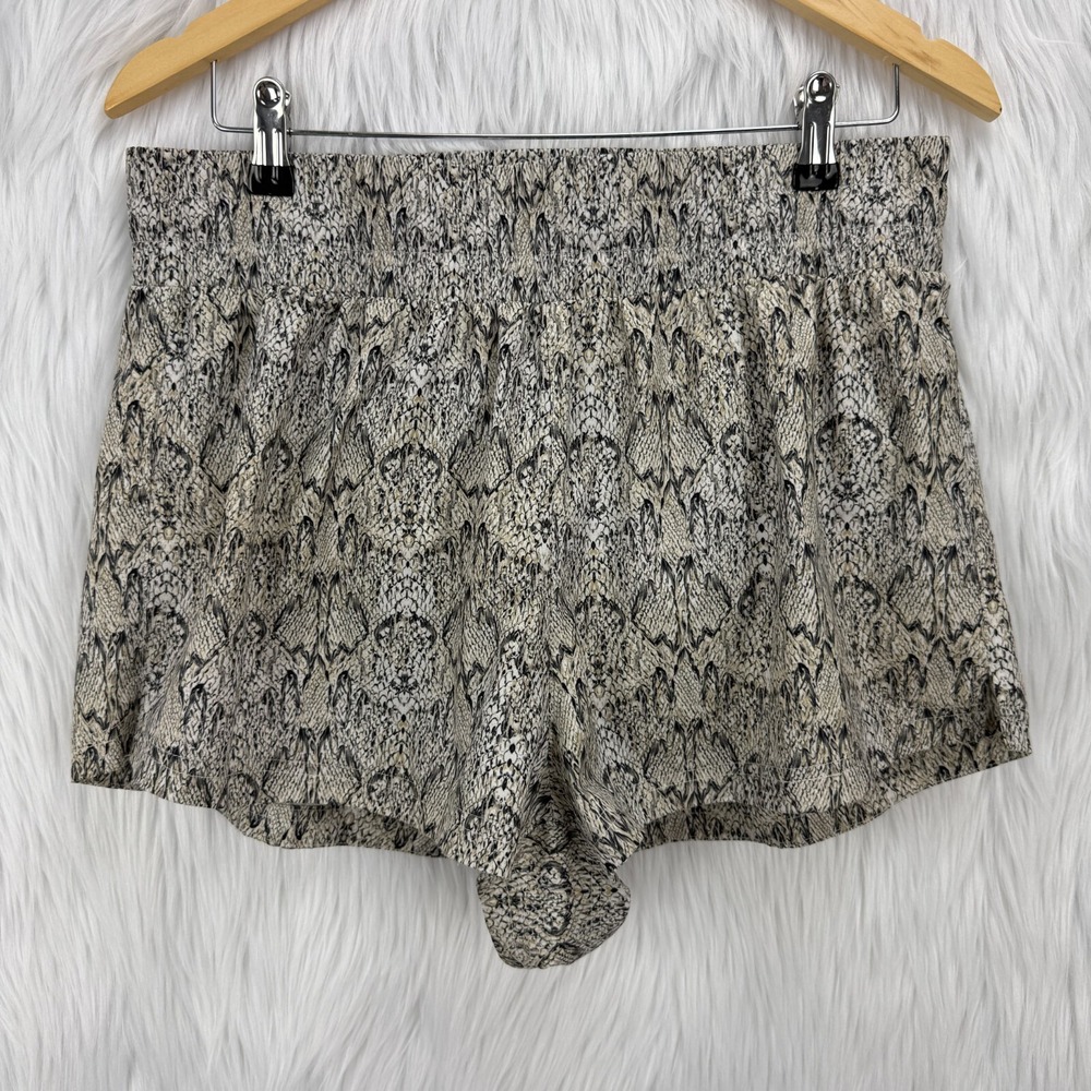 Varley Womens Kallin Running Shorts Sz L Animal Snake Print Gym Athletic Workout - Picture 2 of 13